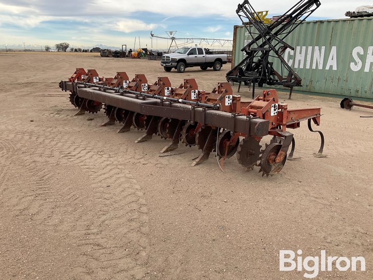 8-row-strip-tiller/cultivator-image-3