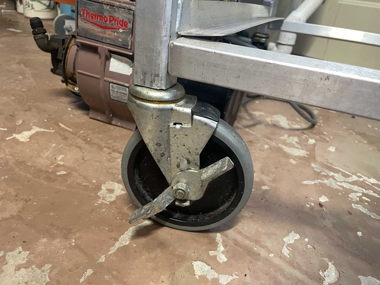 #6194-•-bakers-rack-and-trays-image-12