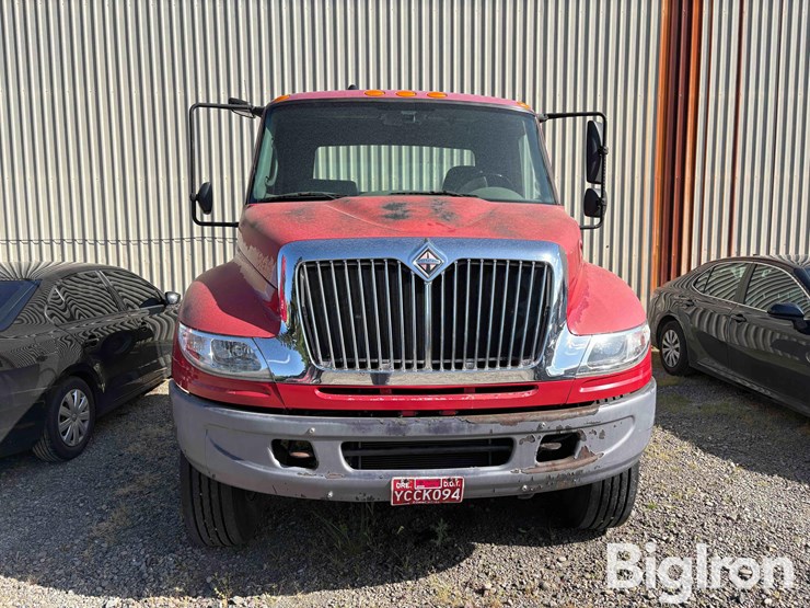 2007-international-durastar-4400-image-2
