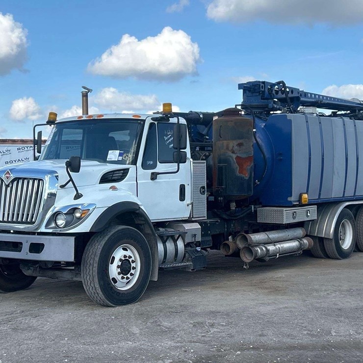 2018 INTERNATIONAL WORKSTAR 7500