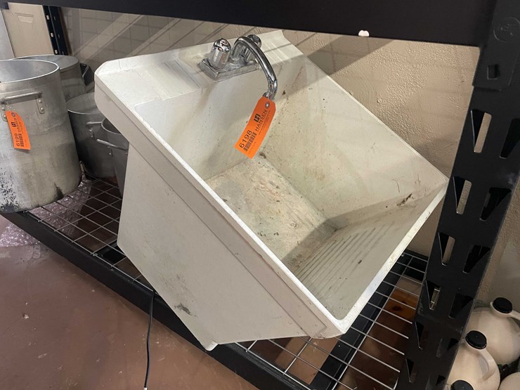 #6198-•-utility-sink-image-3