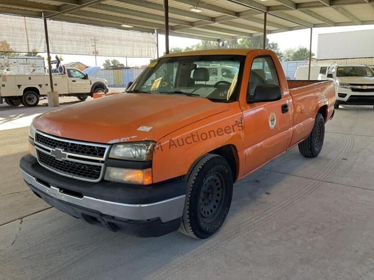 2006-chevrolet-silverado-1500-image-4