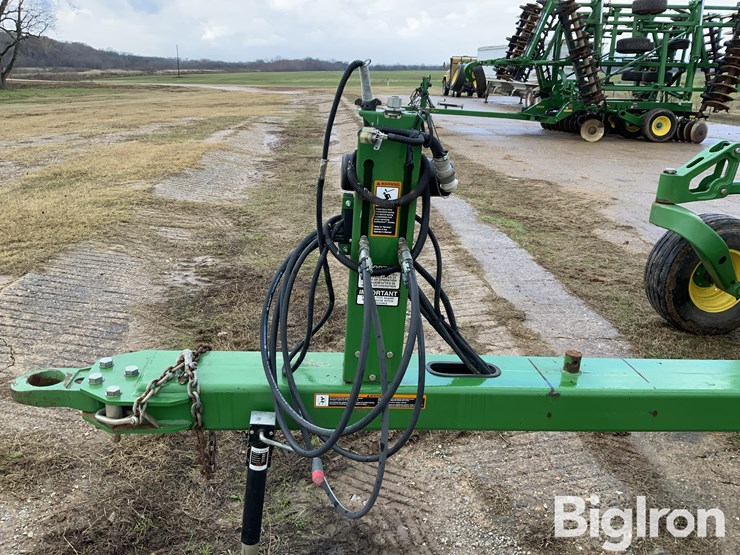 2021-john-deere-2430-image-11