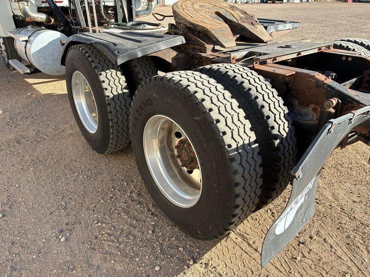 2006-mack-chn613-image-16