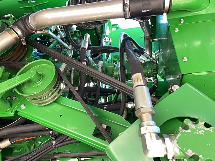 2015-john-deere-s670-image-79