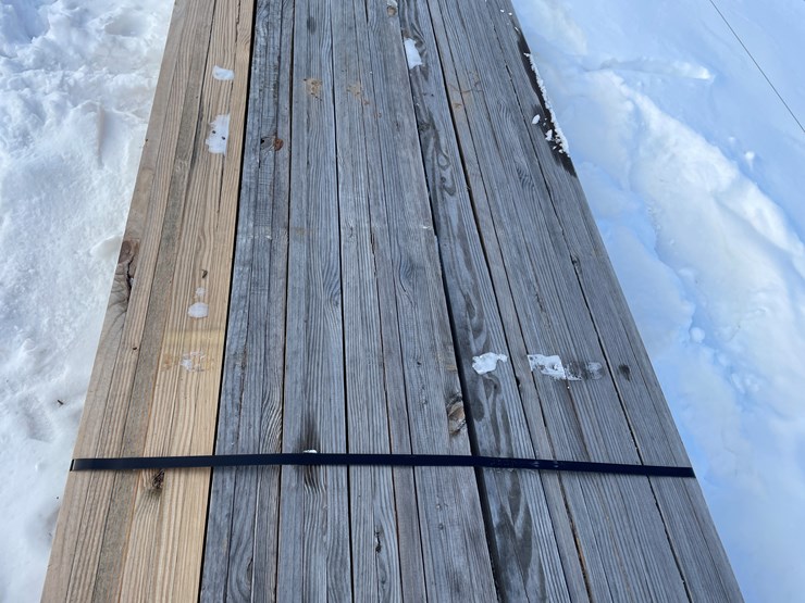 #3788-•-bundle-of-laminated-wood-beams-image-12