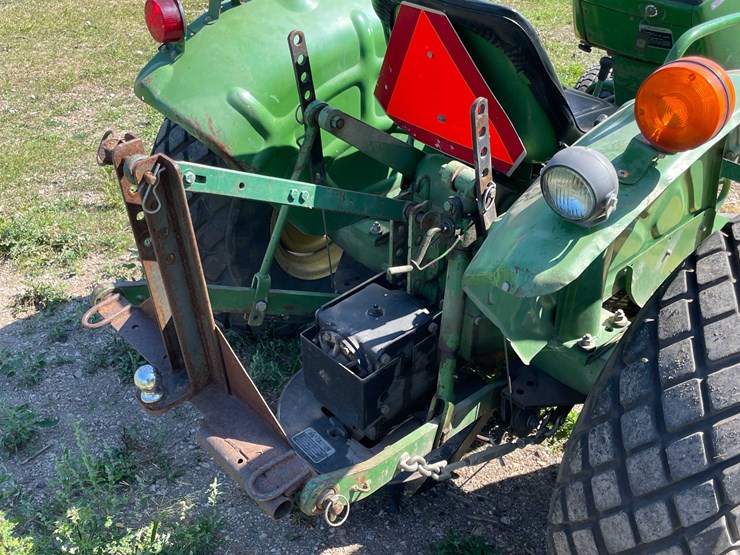 john-deere-850-image-13