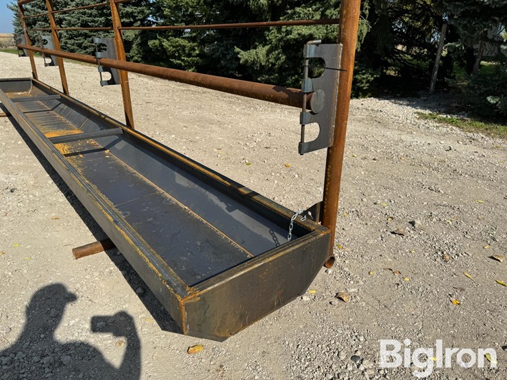 24'-fence-line-feed-bunk-image-9