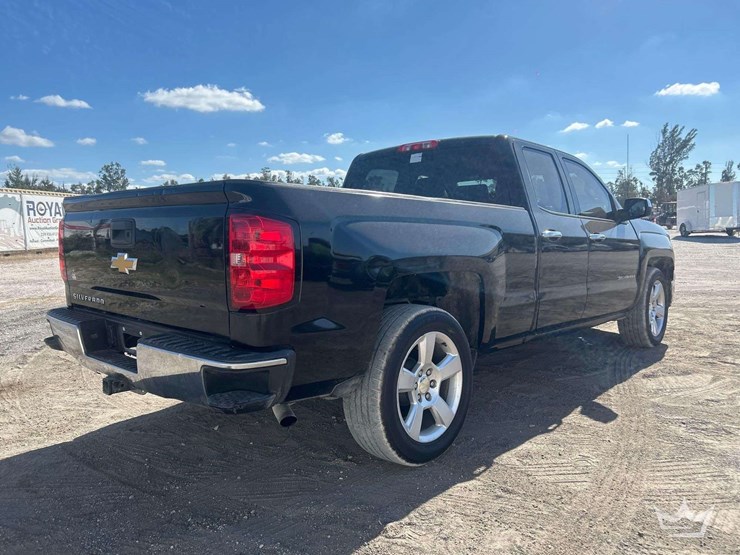 2015-chevrolet-silverado-1500-image-3