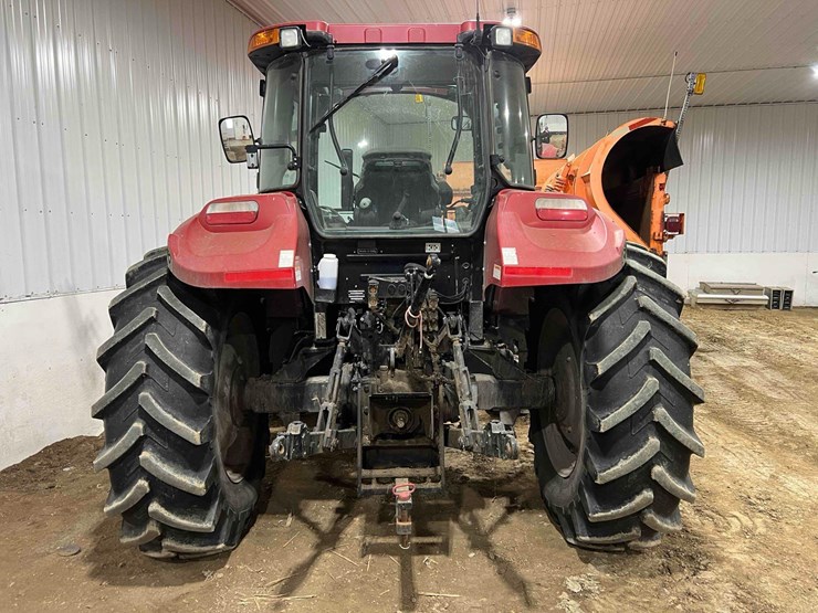 2014-case-farmall-115u-tractor-image-12