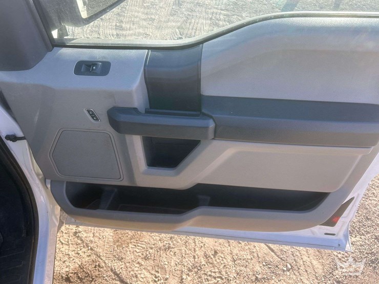 2018-ford-f150-image-19