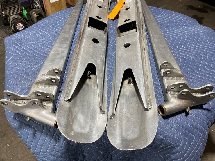 #3868-•-pair-of-gordon-rudolph-ski's-and-control-arms-image-4