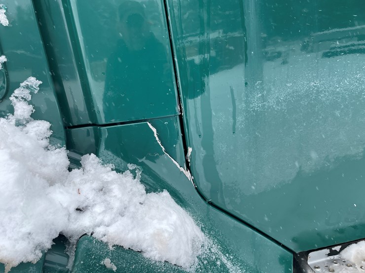 #400-•-2006-sterling-straight-truck-(has-wi-title)-image-13