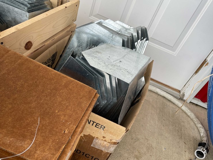 #3541-•-pallet-of-bucket-covers-image-11