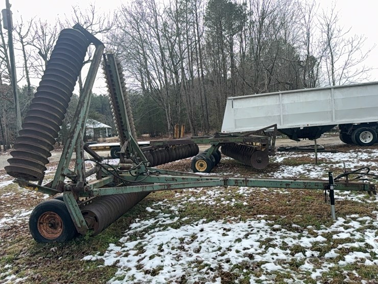 24-ft-folding-3-section-cultipacker-pull,-brillion;-located-at-7241-roxbury-rd,-charles-city,-va,-please-call-804.651.4404-with-questions-image-47