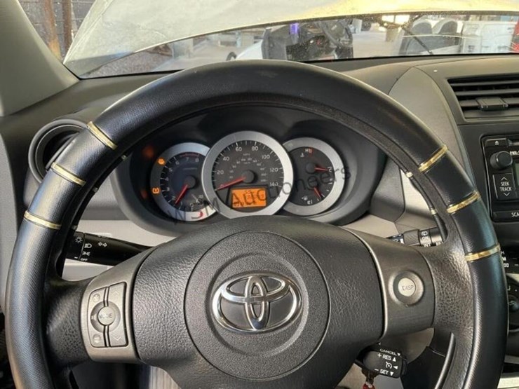 toyota-rav4-image-17