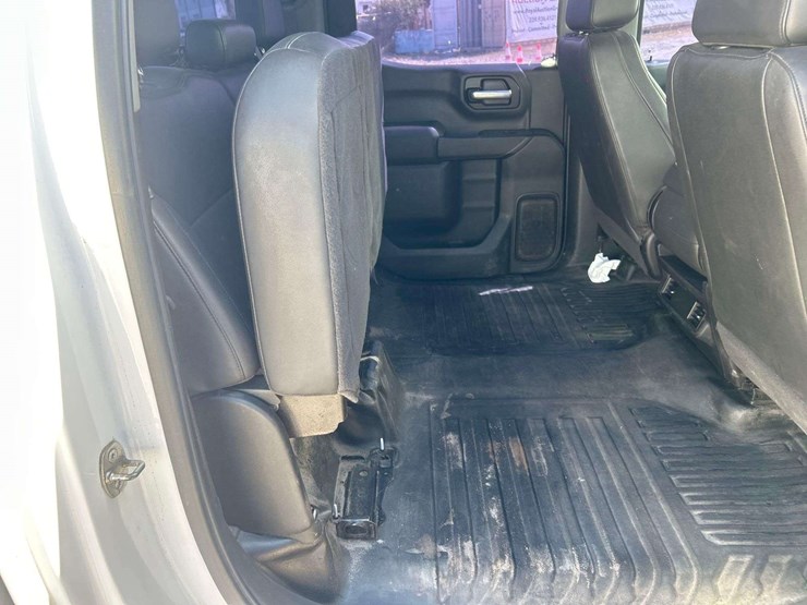 2021-chevrolet-silverado-1500-image-23