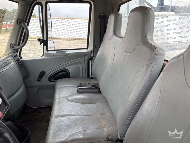 2007-international-durastar-4300-image-66