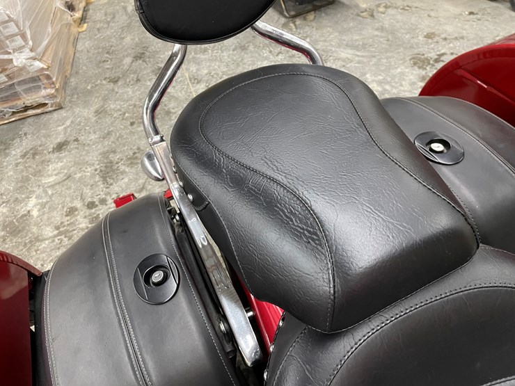 #1010-•-2011-yamaha-v-star-950-tourer-motorcycle-with-trike-kit-(has-wi-title)-image-44