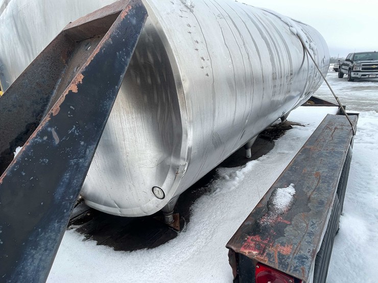 #3518-•-delaval-bulk-tank-image-17