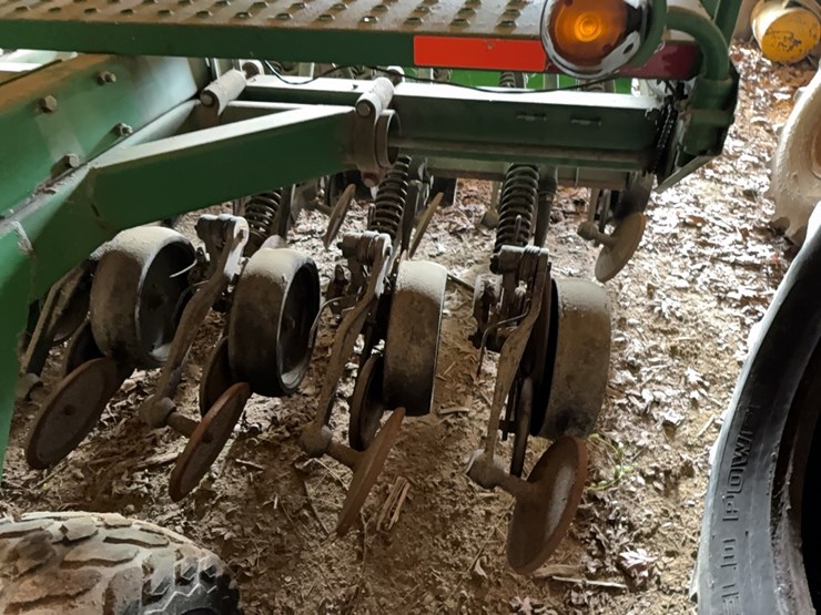 john-deere-1560-image-16