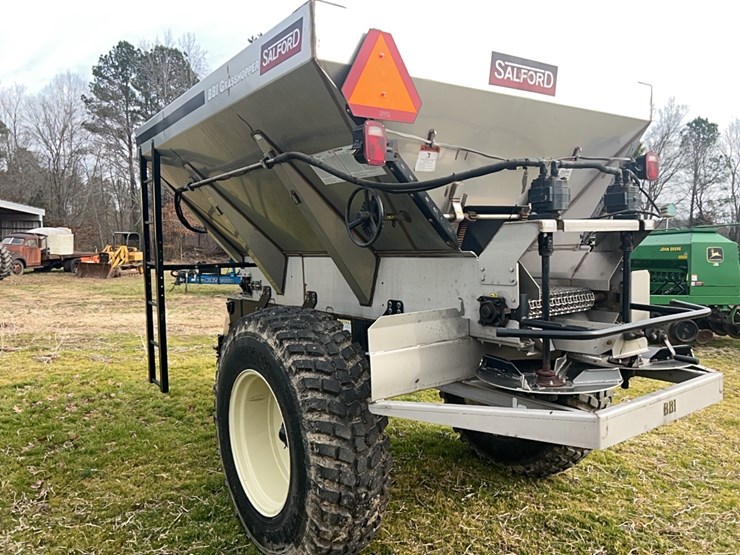 salford-10-ton-spreader-cart,-controller-available-with-purchase;-located-at-7241-roxbury-rd,-charles-city,-va,-please-call-804.837.9940-or-804.651.4404-with-questions-image-3