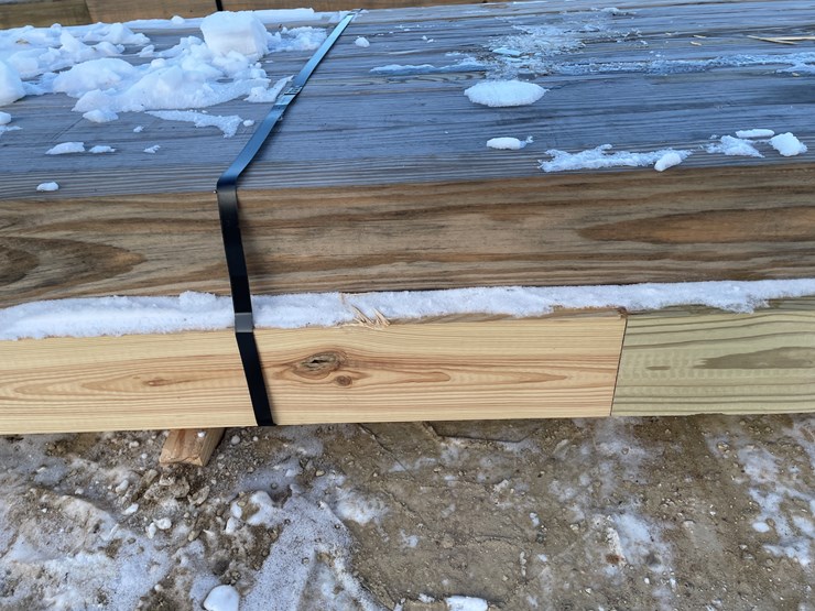 #3790-•-bundle-of-laminated-wood-beams-image-23