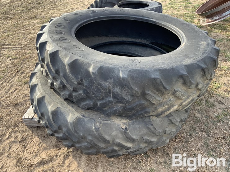 john-deere-4455-image-2