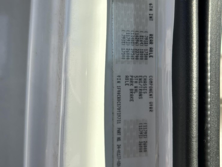 2007-freightliner-business-class-m2-106-image-5