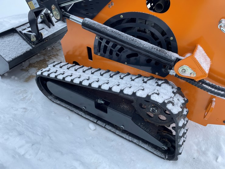 #307-•-new-land-hero-mini-skid-loader-image-14