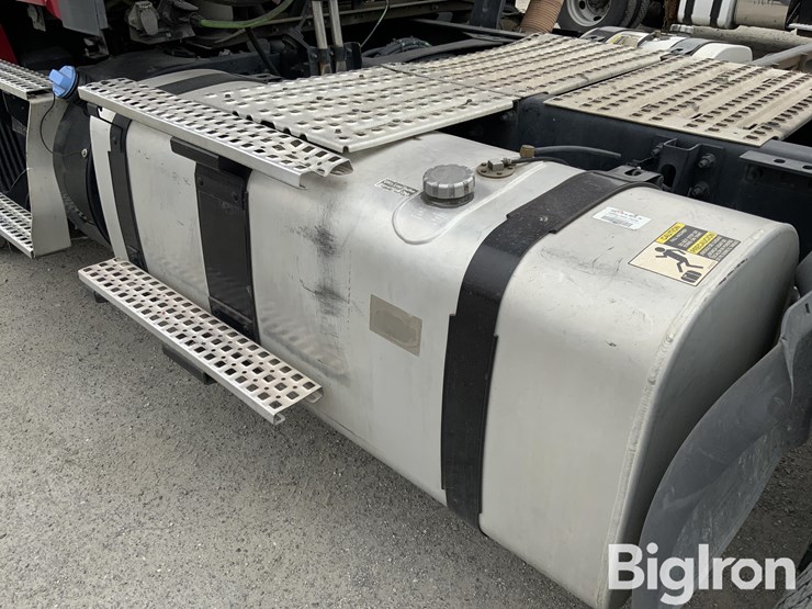 2017-volvo-vnm42t-s/a-truck-tractor-image-15