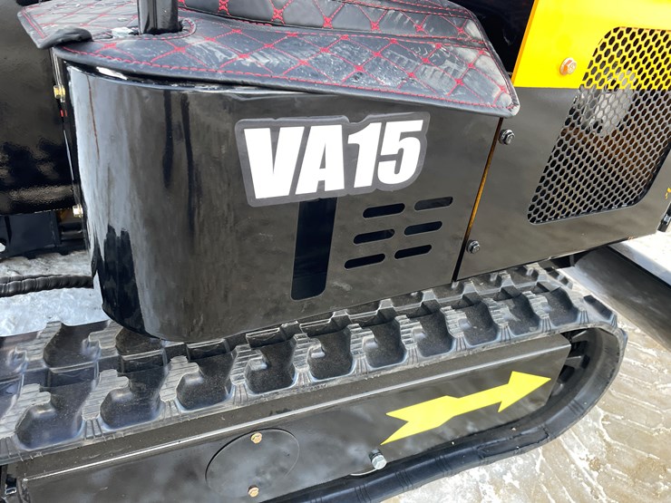 #200-•-miva-va15-mini-excavator-image-10