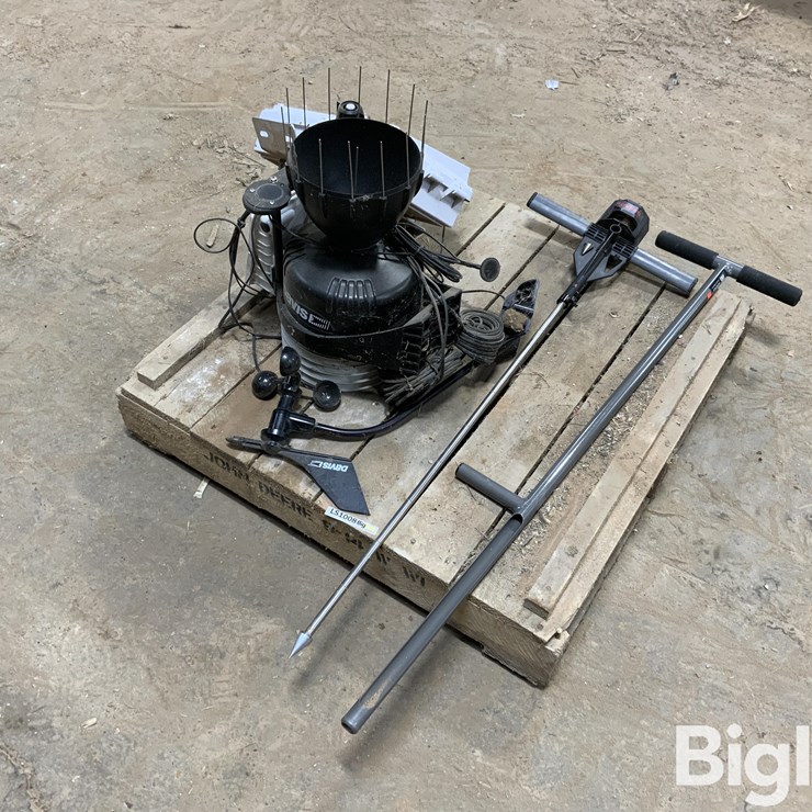 Davis Vantage Pro 2 Weather Station & Soil Tools