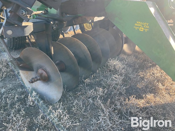 john-deere-630-image-19