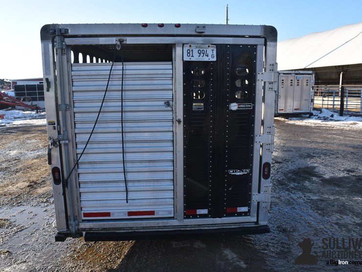 2020-wilson-livestock-trailer-image-6