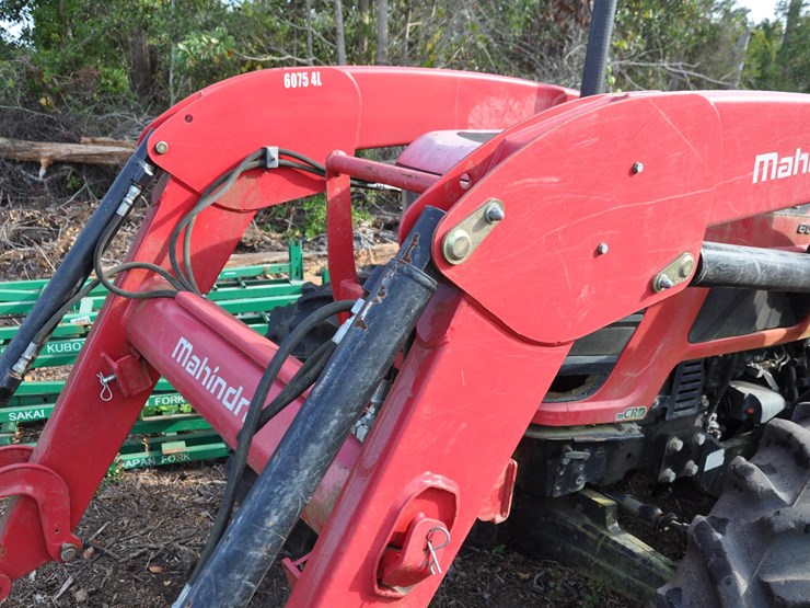 2019-mahindra-6065-image-13