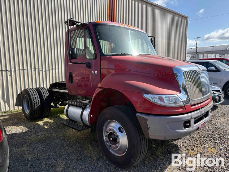 2007-international-durastar-4400-image-3