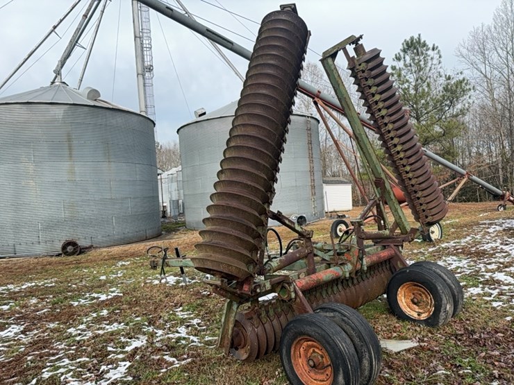 24-ft-folding-3-section-cultipacker-pull,-brillion;-located-at-7241-roxbury-rd,-charles-city,-va,-please-call-804.651.4404-with-questions-image-16