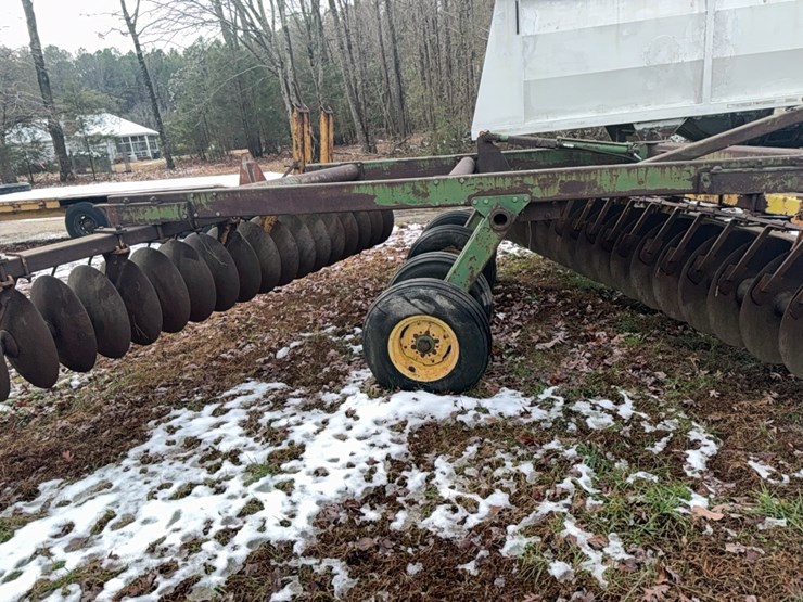 john-deere-340-image-45