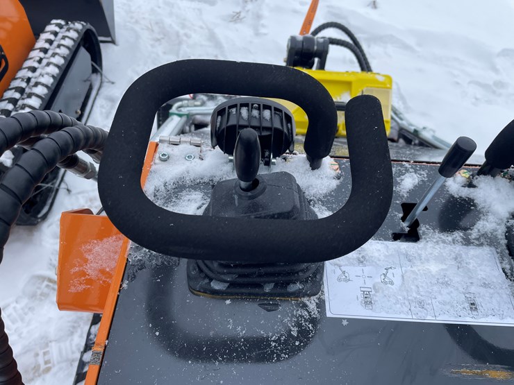 #304-•-new-landhonor-mini-skid-steer-loader-image-15