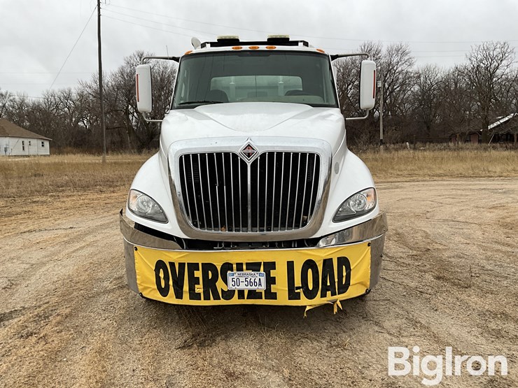 2009-international-prostar-image-2