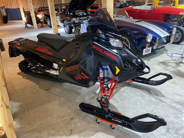 #3797-•-new-2023-polaris-indy-600-cross-country-matryx-snowmobile-image-4