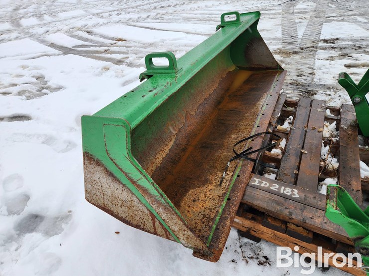 2024-john-deere-440r-image-14