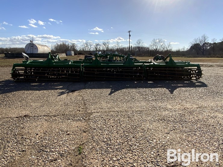 2021-john-deere-2680h-image-6