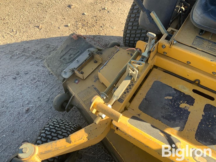 hustler-926253-60”-deck-zero-turn-mower-image-13