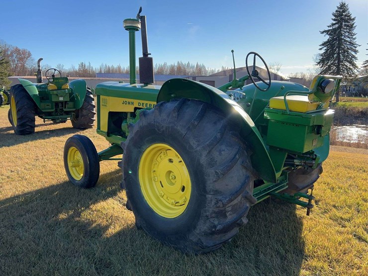 1959-john-deere-830-image-5