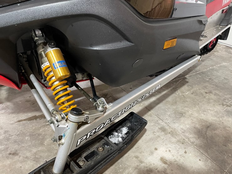 #3798-•-2004-yamaha-sx-viper-snowmobile-image-23