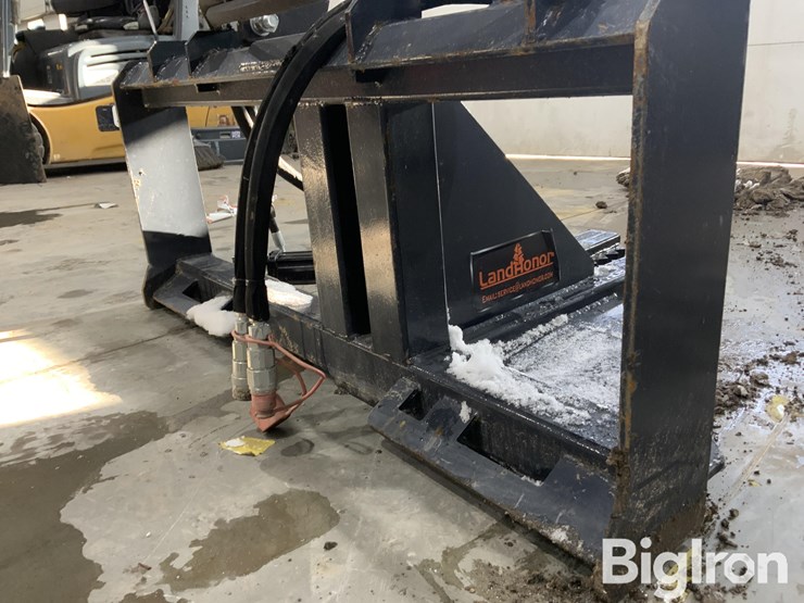 2024-land-honor-tp2-13-08d-skid-steer-post/tree-puller-image-10