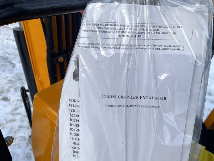 #203-•-miva-va13-mini-excavator-image-13