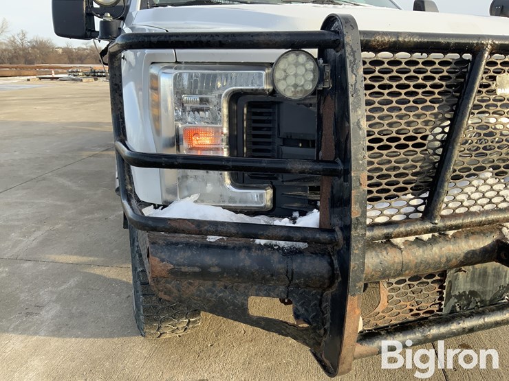 2019-ford-f350-xl-image-11